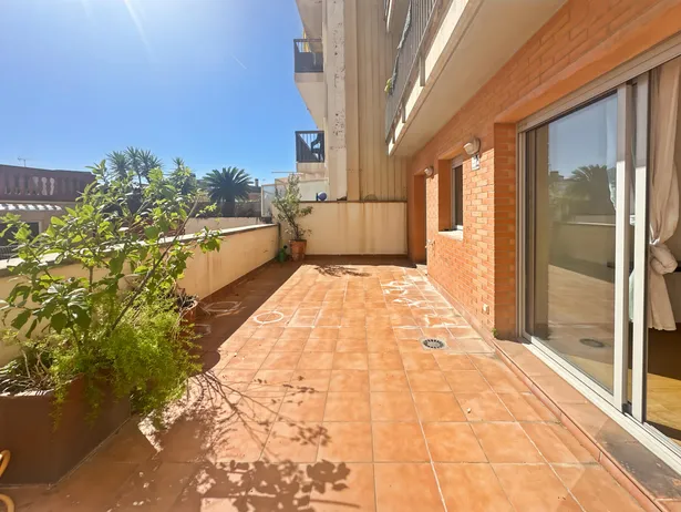 Habitatge amb gran terrassa i excel·lent ubicació a Mataró
