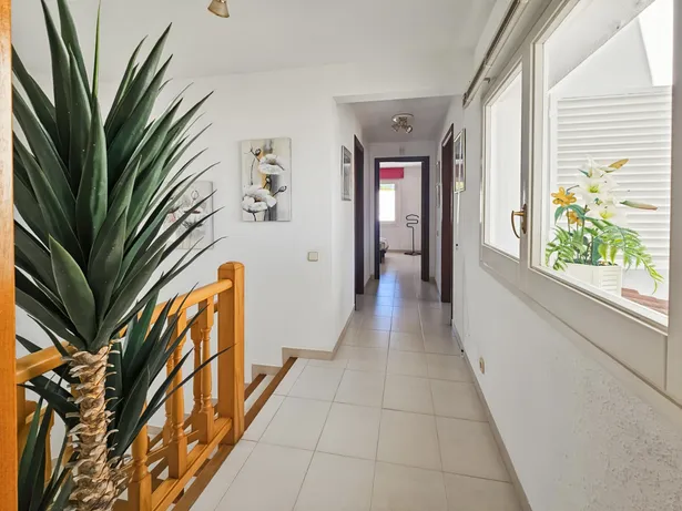 Casa cantonera a Urb. Farell, Sant Pol