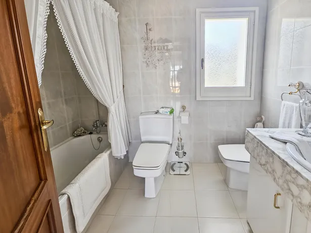 Casa cantonera a Urb. Farell, Sant Pol