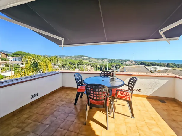 Casa cantonera a Urb. Farell, Sant Pol