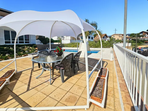 Casa cantonera a Urb. Farell, Sant Pol