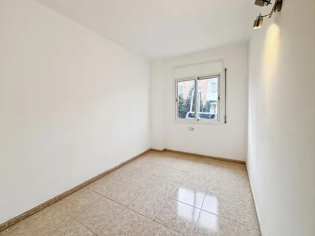 Planta baixa amb gran terrassa a Sant Pere (Tordera)