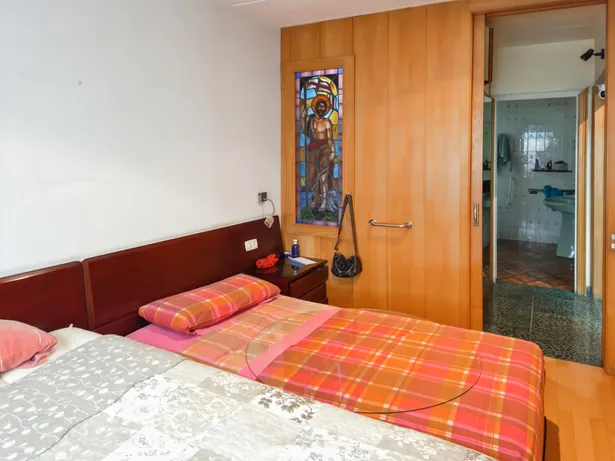 Gran casa con ascensor en el centro de Mataró: espacio, ubicación y gran potencial