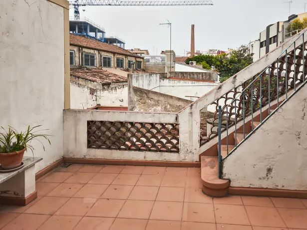 Gran casa con ascensor en el centro de Mataró: espacio, ubicación y gran potencial