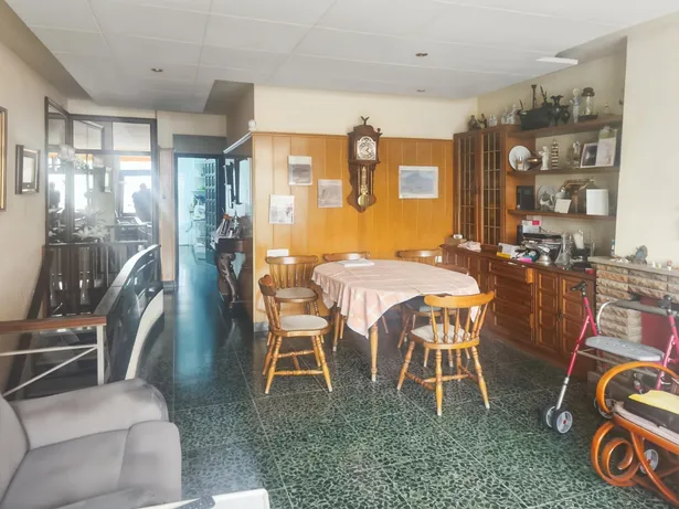 Gran casa con ascensor en el centro de Mataró: espacio, ubicación y gran potencial