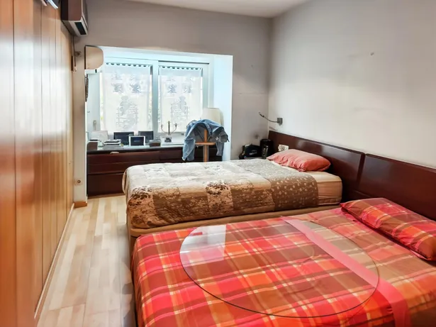 Gran casa con ascensor en el centro de Mataró: espacio, ubicación y gran potencial