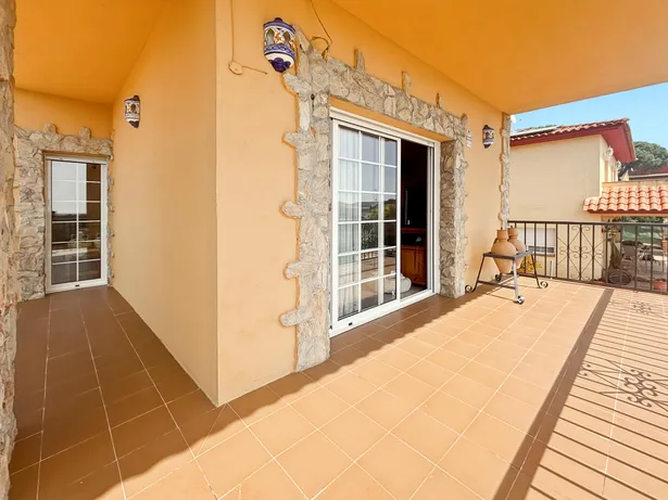 Fabulosa casa a quatre vents a Tordera amb terreny