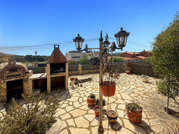 Fabulosa casa a quatre vents a Tordera amb terreny