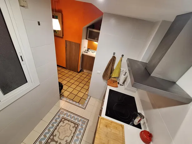 Magnífico piso en el corazón de El Raval, Barcelona