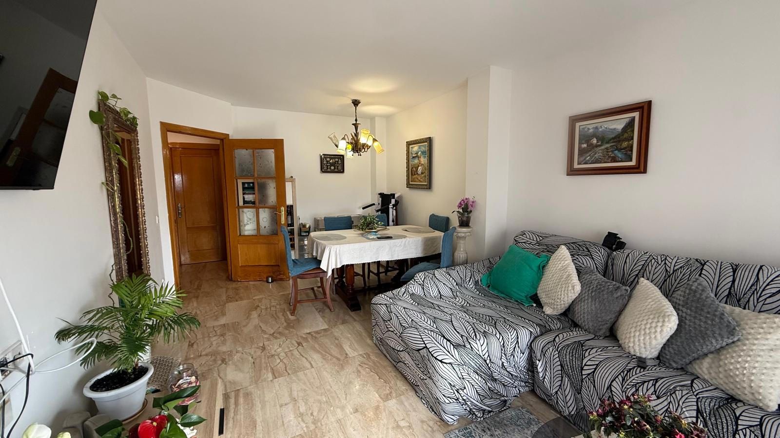 Descubre esta magnífica vivienda situada en segunda línea de mar en Blanes.