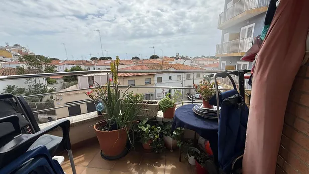Descubre esta magnífica vivienda situada en segunda línea de mar en Blanes.
