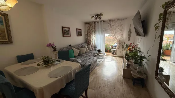 Descubre esta magnífica vivienda situada en segunda línea de mar en Blanes.