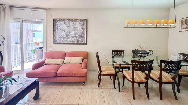 Exclusiva vivienda en segunda línea de mar en Blanes
