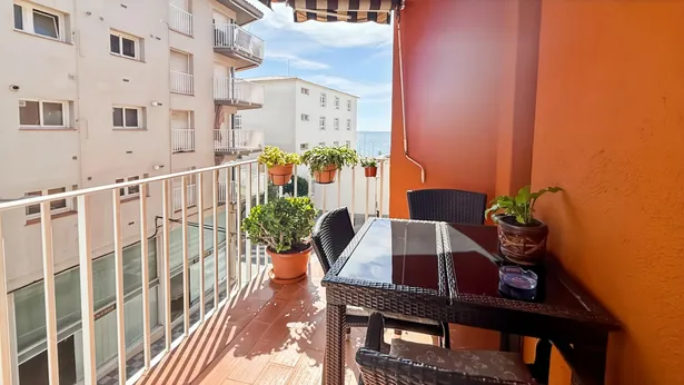 Exclusiva vivienda en segunda línea de mar en Blanes