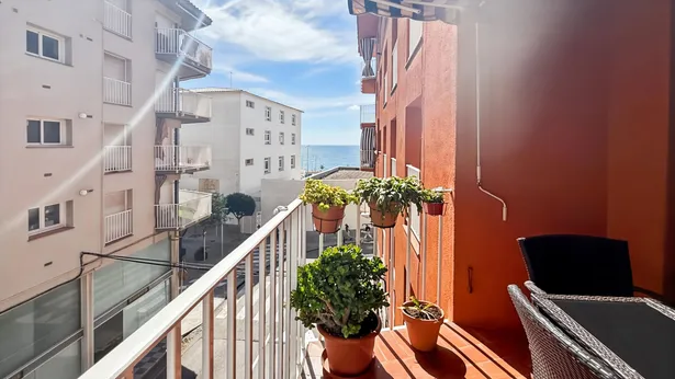 Exclusiva vivienda en segunda línea de mar en Blanes