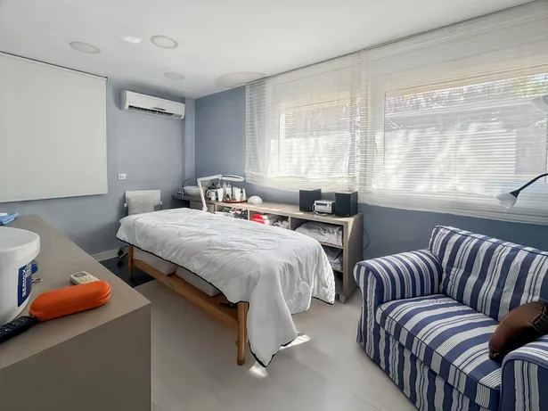 ¡GRAN OPORTUNIDAD! CASA A LA VENTA EN EL CENTRO DE SANT VICENÇ DE MONTALT!
