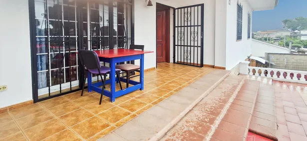 Impecable Casa a 4 vents de Tordera poblo, a la Urbanització Agora Park.