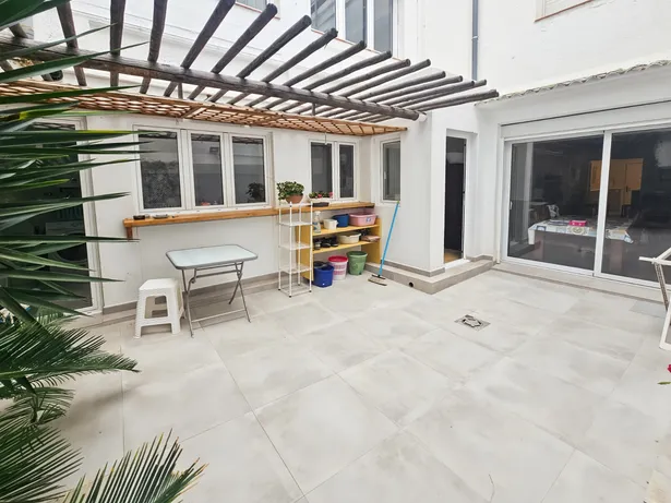 Planta baja con terraza en Pineda de Mar