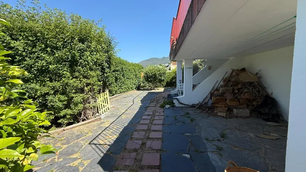 Descobreix aquesta magnífica casa a quatre vents situada en una de les zones més privilegiades i tranquil·les de Sant Iscle de Vallalta.