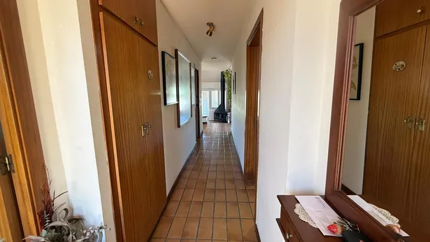 Descobreix aquesta magnífica casa a quatre vents situada en una de les zones més privilegiades i tranquil·les de Sant Iscle de Vallalta.