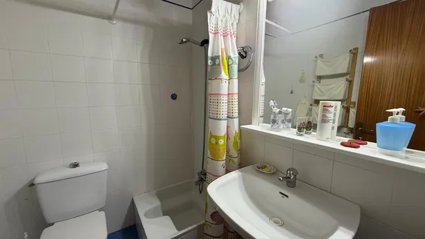 Descobreix aquesta magnífica casa a quatre vents situada en una de les zones més privilegiades i tranquil·les de Sant Iscle de Vallalta.