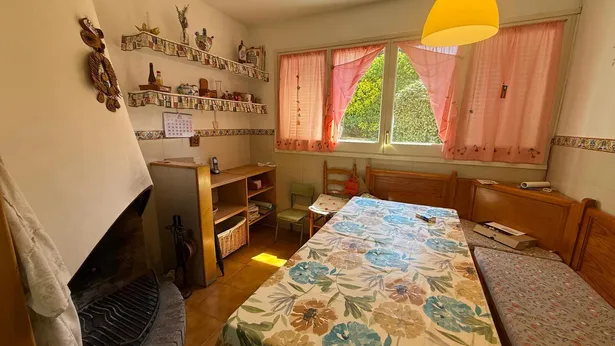Descobreix aquesta magnífica casa a quatre vents situada en una de les zones més privilegiades i tranquil·les de Sant Iscle de Vallalta.