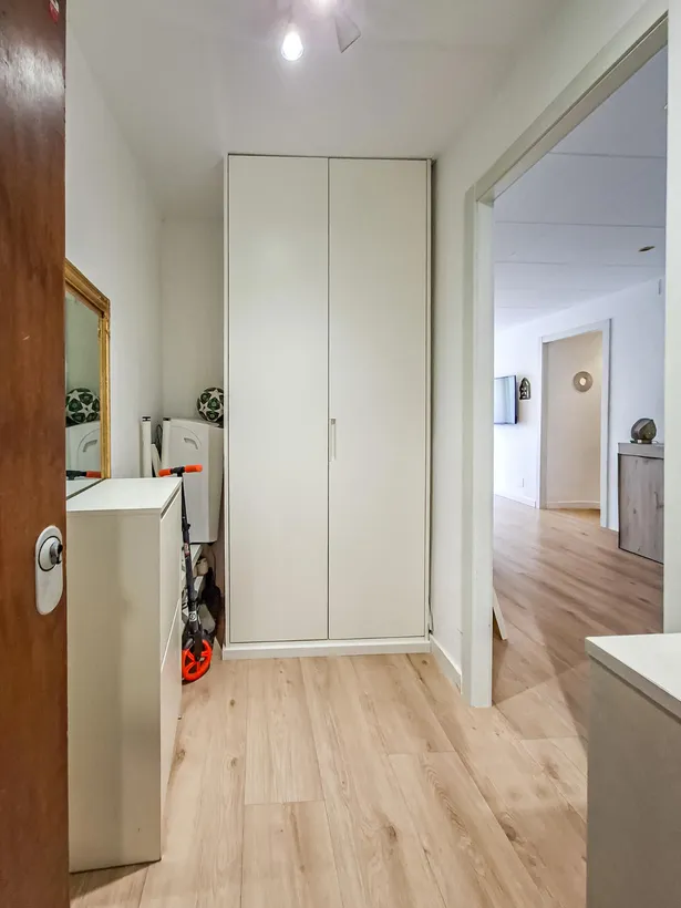 Te presentamos esta acogedora vivienda situada en el barrio de Cotet, en Premià de Mar.