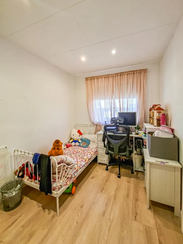 Te presentamos esta acogedora vivienda situada en el barrio de Cotet, en Premià de Mar.