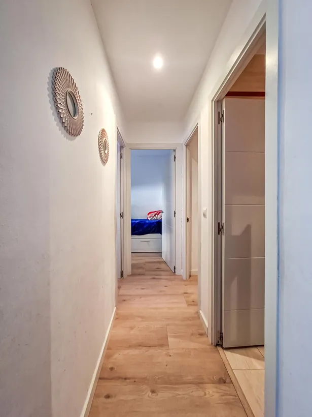 Te presentamos esta acogedora vivienda situada en el barrio de Cotet, en Premià de Mar.