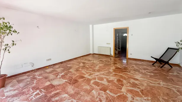 Casa adosada con piscina en L’Ametlla