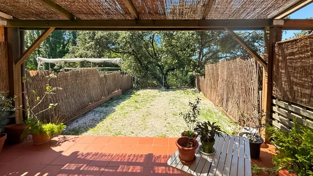 Casa adosada con piscina en L’Ametlla