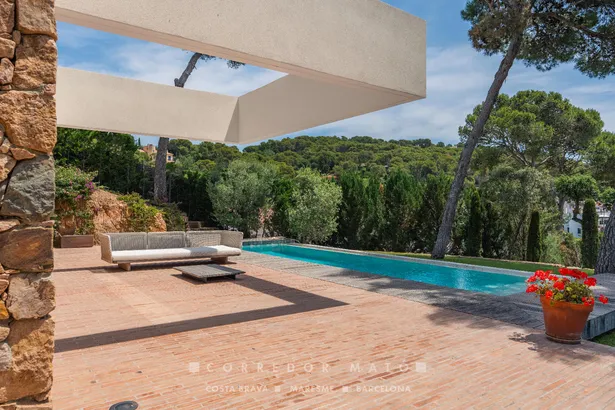 SALVADOR, une spectaculaire villa avec piscine et vue de carte postale sur Tamariu