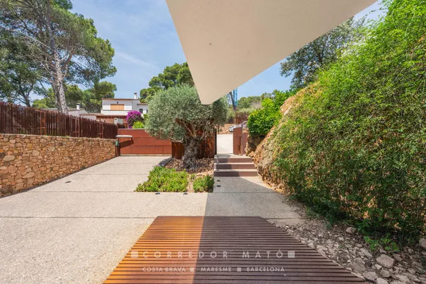 SALVADOR, une spectaculaire villa avec piscine et vue de carte postale sur Tamariu