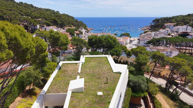 SALVADOR, une spectaculaire villa avec piscine et vue de carte postale sur Tamariu