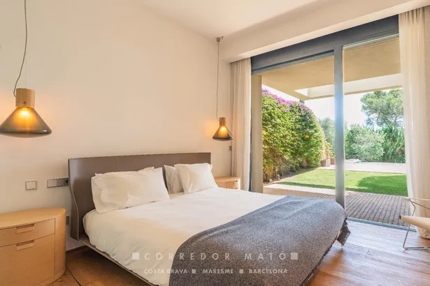 SALVADOR, une spectaculaire villa avec piscine et vue de carte postale sur Tamariu