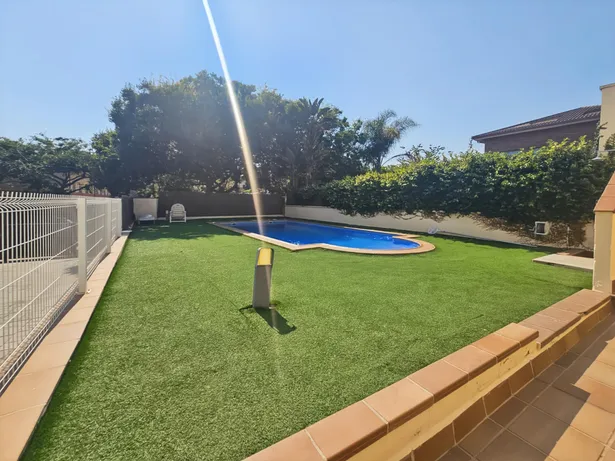 Casa en una de les zones més cotitzades de Canet de Mar!!