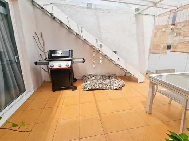 Reformat amb terrassa solàrium, piscina i barbacoa privadaa  Mataró