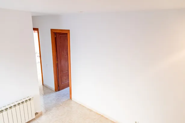 Chalet independiente de 6 habitaciones y 4 baños en Argentona.