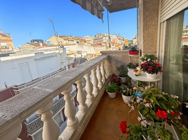 ATENCIÓN!!! FABULOSA VIVIENDA EN EL CENTRO DE POBLENOU, PINEDA DE MAR.
