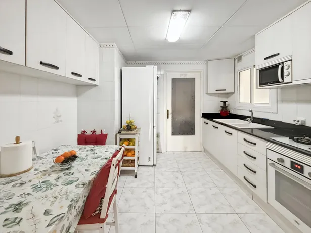 ATENCIÓN!!! FABULOSA VIVIENDA EN EL CENTRO DE POBLENOU, PINEDA DE MAR.