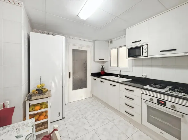 ATENCIÓN!!! FABULOSA VIVIENDA EN EL CENTRO DE POBLENOU, PINEDA DE MAR.