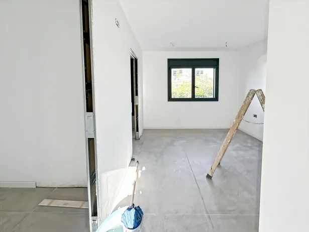 Moderna vivienda de nueva construcción con piscina privada y alta eficiencia energética