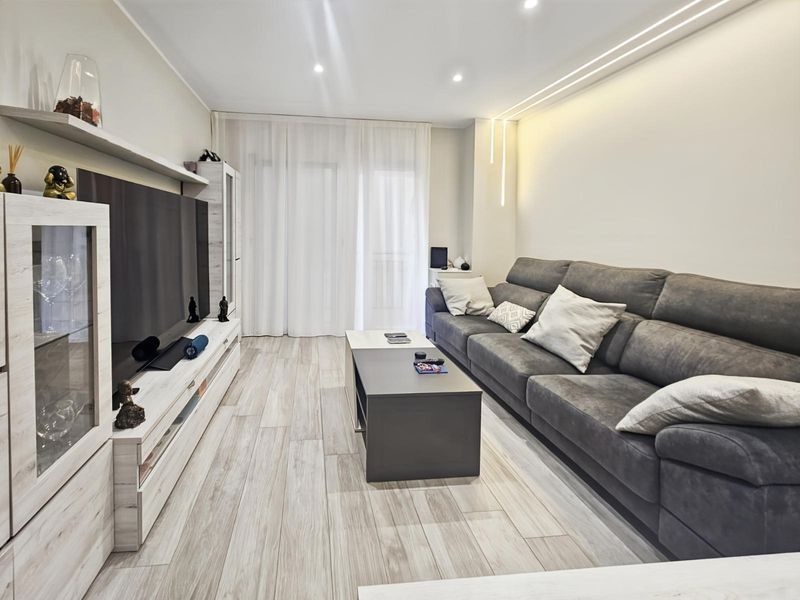 Flat for sale Arenys De Mar, Barcelona. Ref: 3047. CORREDOR MATÓ