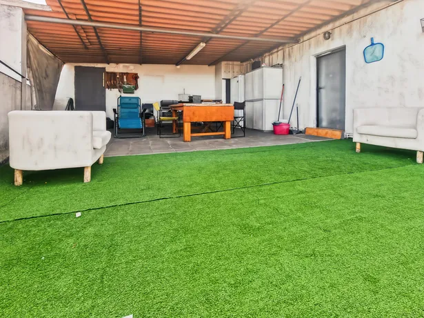 Piso independiente con gran terraza en Mataró