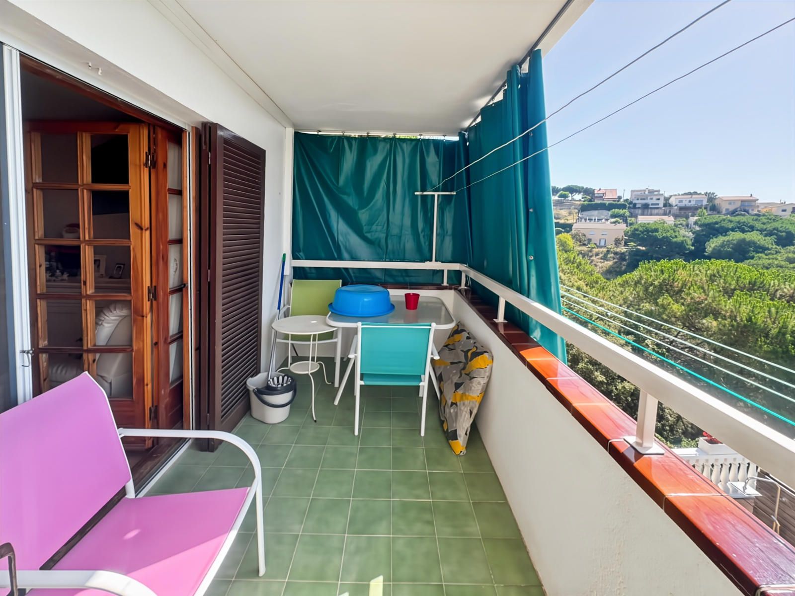 Espectacular casa a tres vents amb piscina, jardí i vistes obertes a Sant Iscle de Vallalta