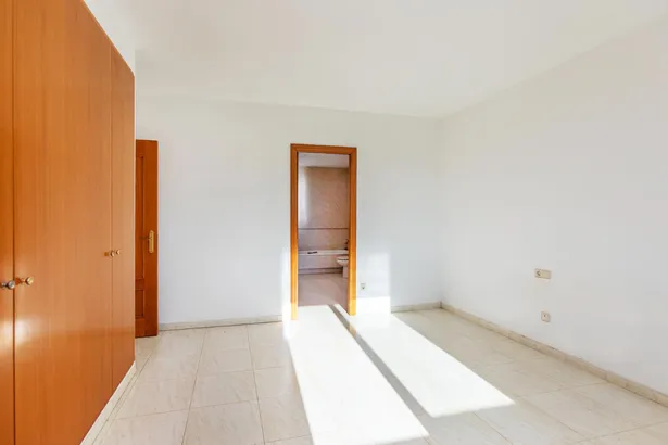 VALL REPÒS - Casa independiente con piscina, gran jardín y vistas a las Gavarres