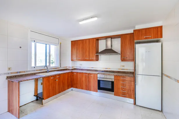 VALL REPÒS - Casa independiente con piscina, gran jardín y vistas a las Gavarres