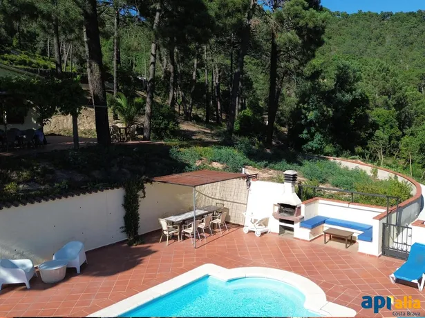 Finca rústica con vistas al mar en Lloret de Mar