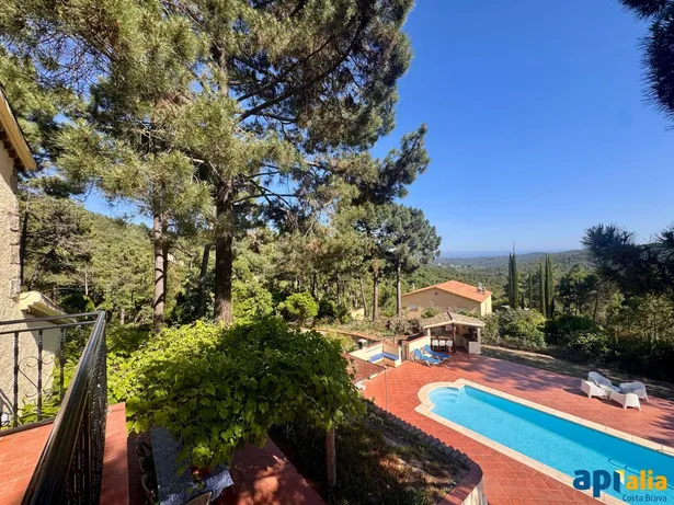 Finca rústica con vistas al mar en Lloret de Mar