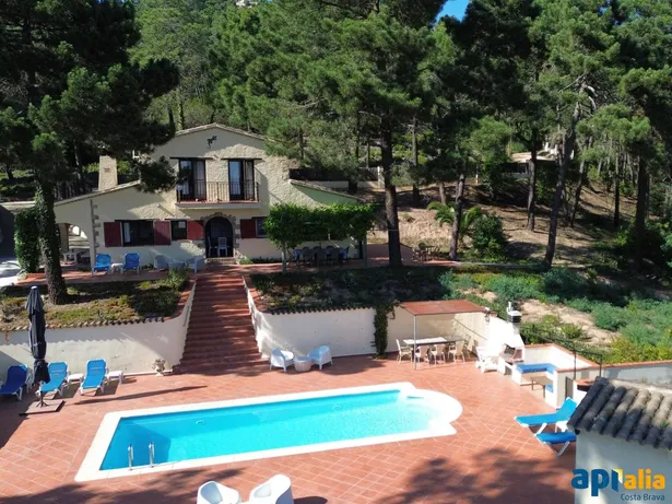 Finca rústica con vistas al mar en Lloret de Mar